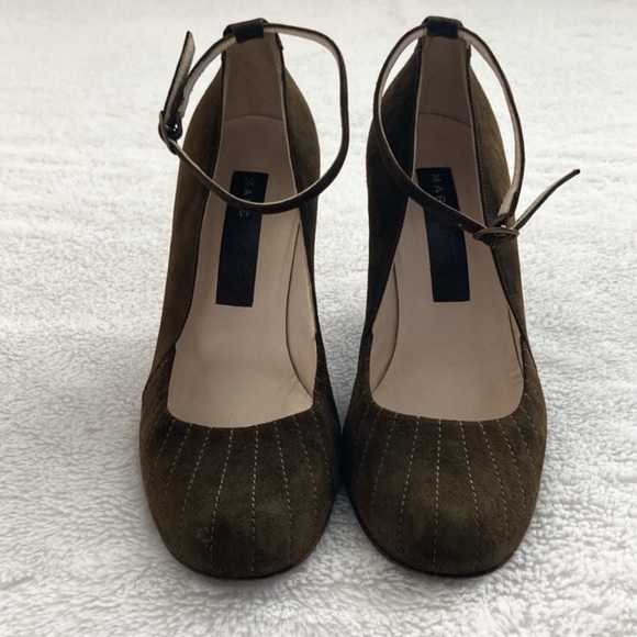 Marc Jacobs Olive Green Suede Mary Jane Heels Pumps with Ankle Strap, size 7 - Picture 3 of 10